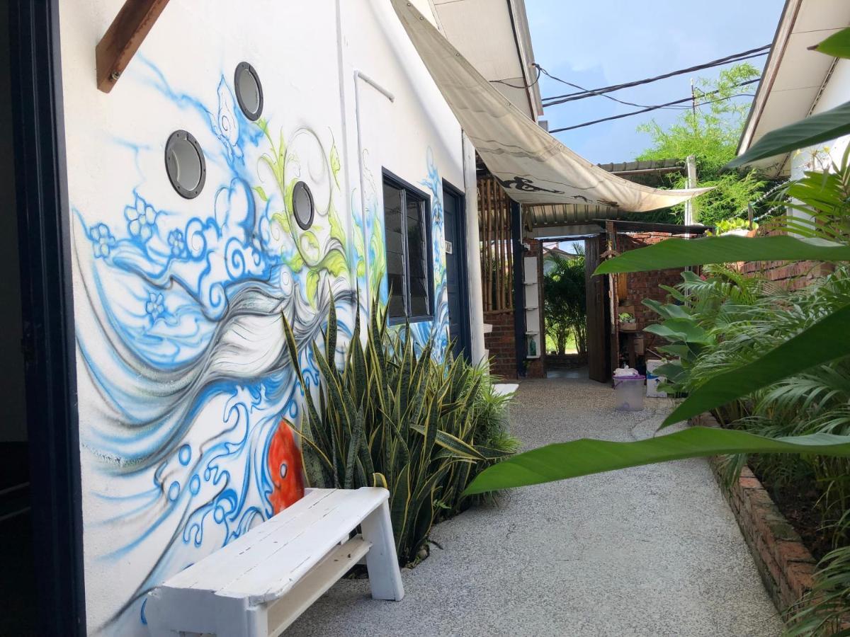 Rembulan Langkawi Guesthouse Пантай Ченанг Екстериор снимка