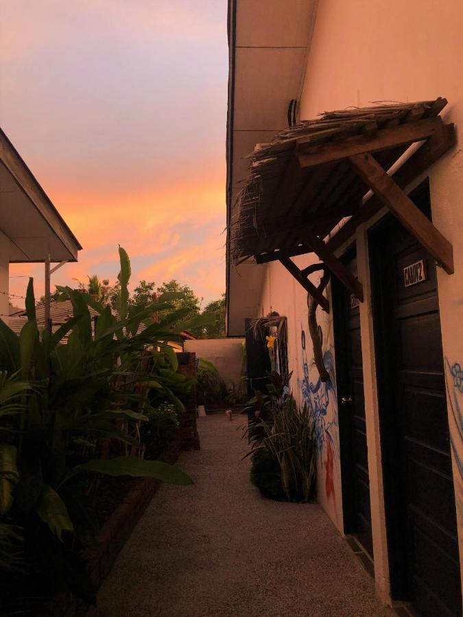 Rembulan Langkawi Guesthouse Пантай Ченанг Екстериор снимка